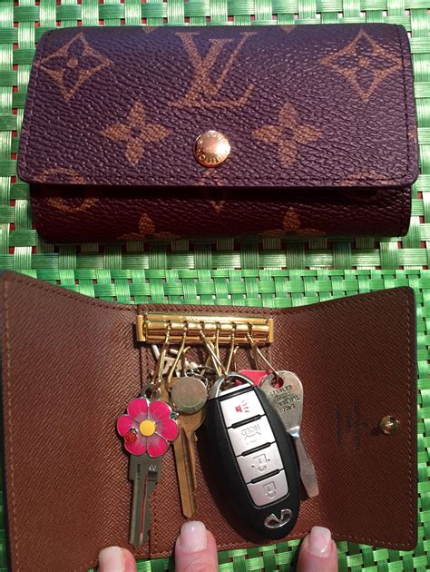 6 key ring holder louis vuitton|Louis Vuitton key holder damier.